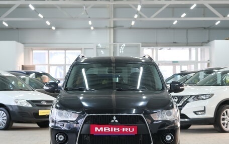 Mitsubishi Outlander III рестайлинг 3, 2011 год, 1 499 000 рублей, 2 фотография