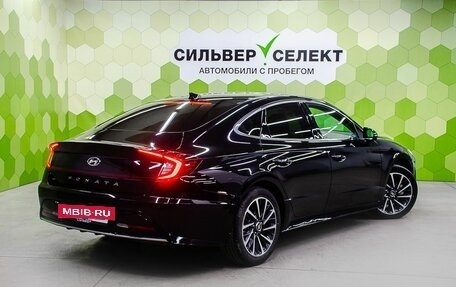 Hyundai Sonata VIII, 2021 год, 2 400 000 рублей, 2 фотография