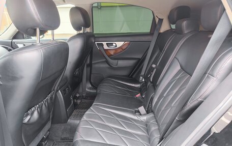 Infiniti QX70, 2014 год, 4 200 000 рублей, 15 фотография