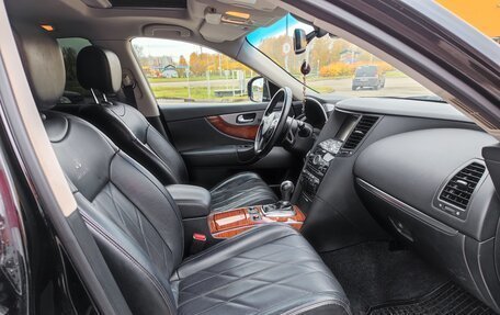 Infiniti QX70, 2014 год, 4 200 000 рублей, 12 фотография