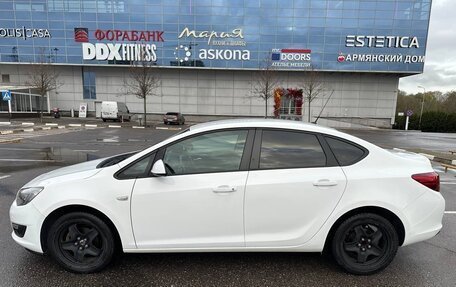 Opel Astra J, 2014 год, 970 000 рублей, 2 фотография