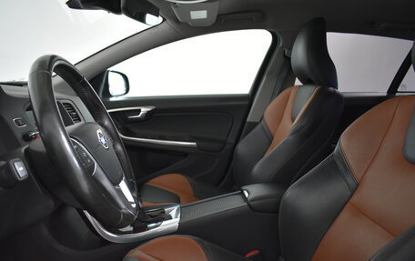 Volvo V60 Cross Country II, 2015 год, 2 199 000 рублей, 8 фотография