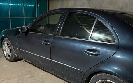 Mercedes-Benz E-Класс, 2003 год, 680 000 рублей, 2 фотография