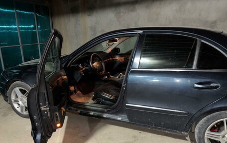 Mercedes-Benz E-Класс, 2003 год, 680 000 рублей, 11 фотография