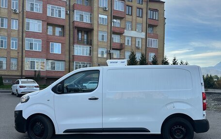 Peugeot Expert, 2018 год, 2 250 000 рублей, 3 фотография