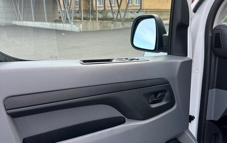 Peugeot Expert, 2018 год, 2 250 000 рублей, 14 фотография