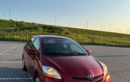 Toyota Yaris III рестайлинг, 2008 год, 700 000 рублей, 3 фотография