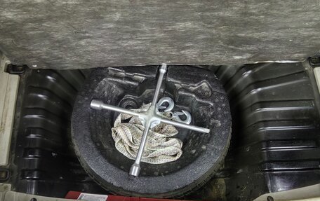 Mitsubishi Colt VI рестайлинг, 2003 год, 400 000 рублей, 10 фотография