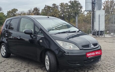 Mitsubishi Colt VI рестайлинг, 2003 год, 400 000 рублей, 2 фотография
