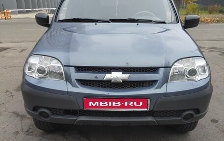 Chevrolet Niva I рестайлинг, 2010 год, 460 000 рублей, 1 фотография