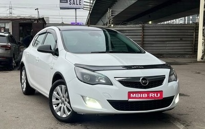Opel Astra J, 2011 год, 900 000 рублей, 1 фотография