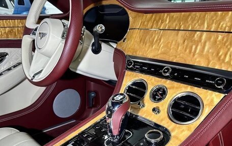 Bentley Continental GT III, 2020 год, 22 200 000 рублей, 21 фотография