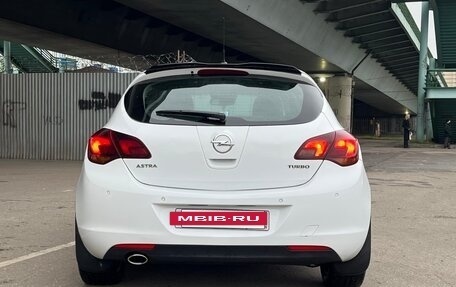 Opel Astra J, 2011 год, 900 000 рублей, 4 фотография