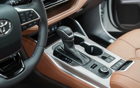 Toyota Highlander, 2025 год, 5 999 000 рублей, 12 фотография