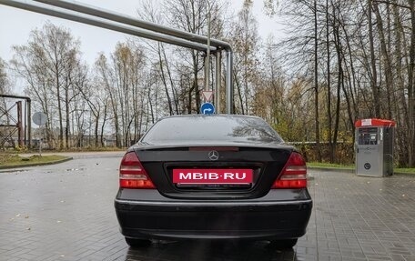 Mercedes-Benz C-Класс, 2006 год, 880 000 рублей, 3 фотография