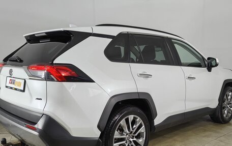 Toyota RAV4, 2021 год, 3 699 000 рублей, 5 фотография