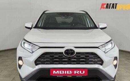 Toyota RAV4, 2021 год, 3 699 000 рублей, 2 фотография