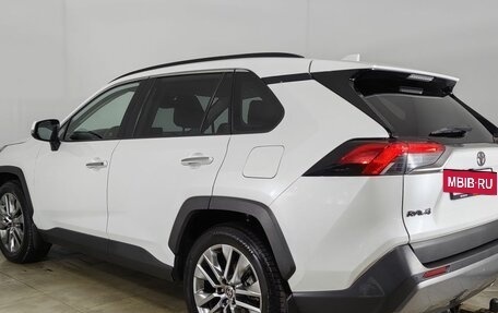 Toyota RAV4, 2021 год, 3 699 000 рублей, 7 фотография