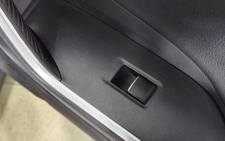 Toyota RAV4, 2021 год, 3 699 000 рублей, 31 фотография