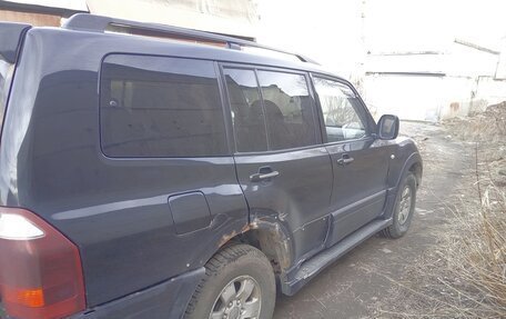 Mitsubishi Pajero III рестайлинг, 2002 год, 400 000 рублей, 2 фотография