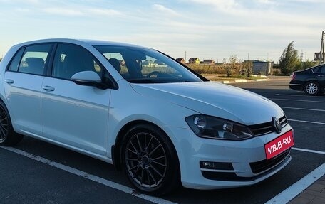 Volkswagen Golf VII, 2014 год, 990 000 рублей, 2 фотография
