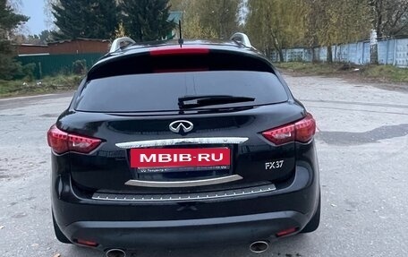 Infiniti FX II, 2012 год, 2 400 000 рублей, 4 фотография