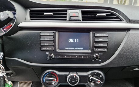 KIA Rio IV, 2019 год, 1 350 000 рублей, 36 фотография