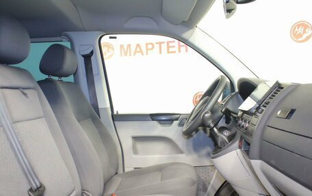 Volkswagen Caravelle T5, 2012 год, 1 759 000 рублей, 10 фотография