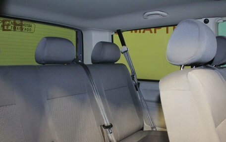 Volkswagen Caravelle T5, 2012 год, 1 759 000 рублей, 12 фотография