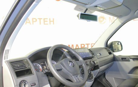 Volkswagen Caravelle T5, 2012 год, 1 759 000 рублей, 17 фотография
