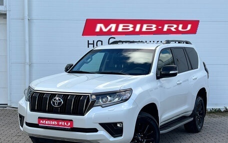 Toyota Land Cruiser Prado 150 рестайлинг 2, 2021 год, 5 899 000 рублей, 1 фотография