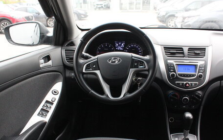 Hyundai Solaris II рестайлинг, 2013 год, 737 000 рублей, 16 фотография