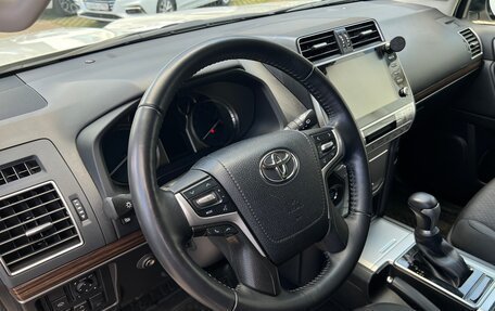 Toyota Land Cruiser Prado 150 рестайлинг 2, 2021 год, 5 899 000 рублей, 12 фотография