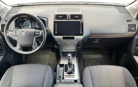 Toyota Land Cruiser Prado 150 рестайлинг 2, 2021 год, 5 899 000 рублей, 11 фотография