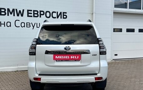 Toyota Land Cruiser Prado 150 рестайлинг 2, 2021 год, 5 899 000 рублей, 4 фотография