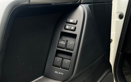 Toyota Land Cruiser Prado 150 рестайлинг 2, 2021 год, 5 899 000 рублей, 21 фотография