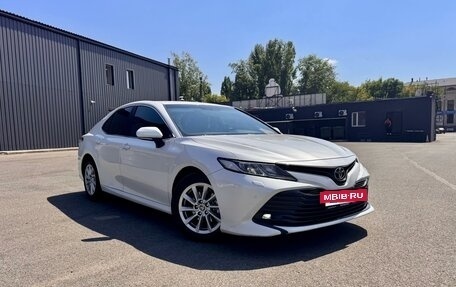 Toyota Camry, 2019 год, 2 570 000 рублей, 2 фотография