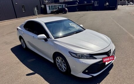 Toyota Camry, 2019 год, 2 570 000 рублей, 10 фотография