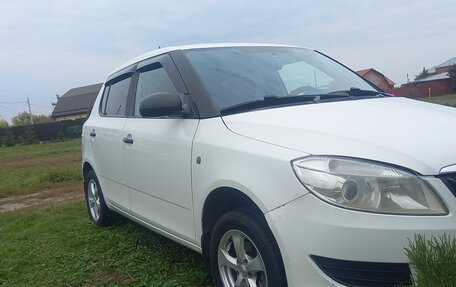 Skoda Fabia II, 2012 год, 380 000 рублей, 3 фотография