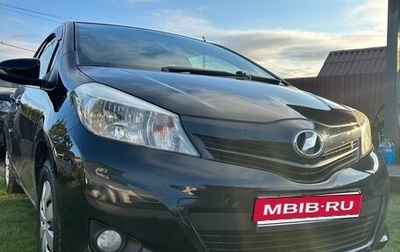 Toyota Vitz, 2012 год, 650 000 рублей, 1 фотография