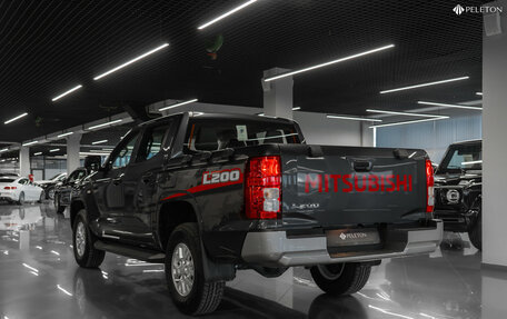 Mitsubishi L200, 2024 год, 4 650 000 рублей, 4 фотография