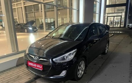 Hyundai Solaris II рестайлинг, 2013 год, 789 000 рублей, 1 фотография