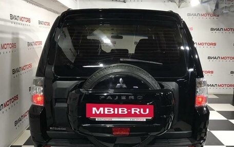 Mitsubishi Pajero IV, 2013 год, 1 999 000 рублей, 3 фотография