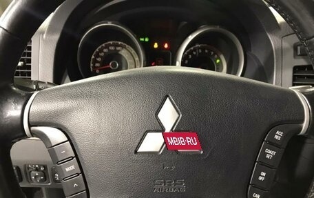 Mitsubishi Pajero IV, 2013 год, 1 999 000 рублей, 10 фотография