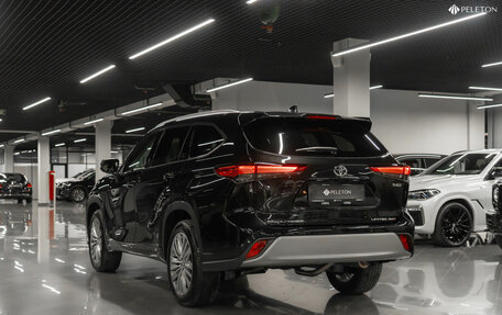 Toyota Highlander, 2025 год, 6 200 000 рублей, 4 фотография