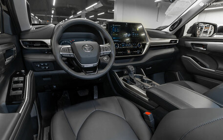 Toyota Highlander, 2025 год, 6 200 000 рублей, 7 фотография