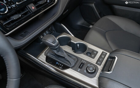 Toyota Highlander, 2025 год, 6 200 000 рублей, 18 фотография