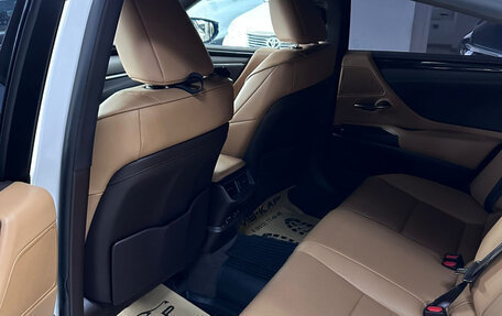 Lexus ES VII, 2020 год, 4 500 000 рублей, 17 фотография