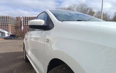 Volkswagen Polo VI (EU Market), 2015 год, 940 000 рублей, 1 фотография