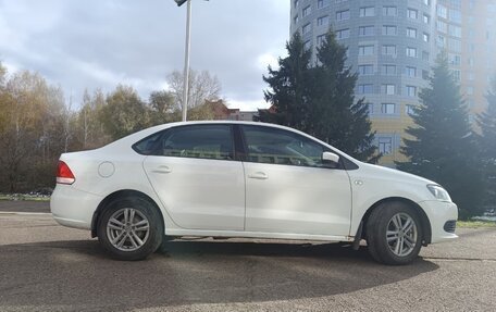 Volkswagen Polo VI (EU Market), 2015 год, 940 000 рублей, 11 фотография